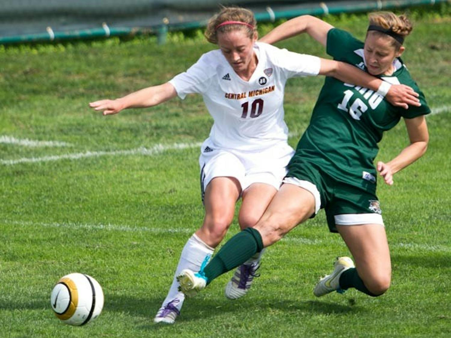 Women's Soccer: 'Cats finish strong in tough weekend