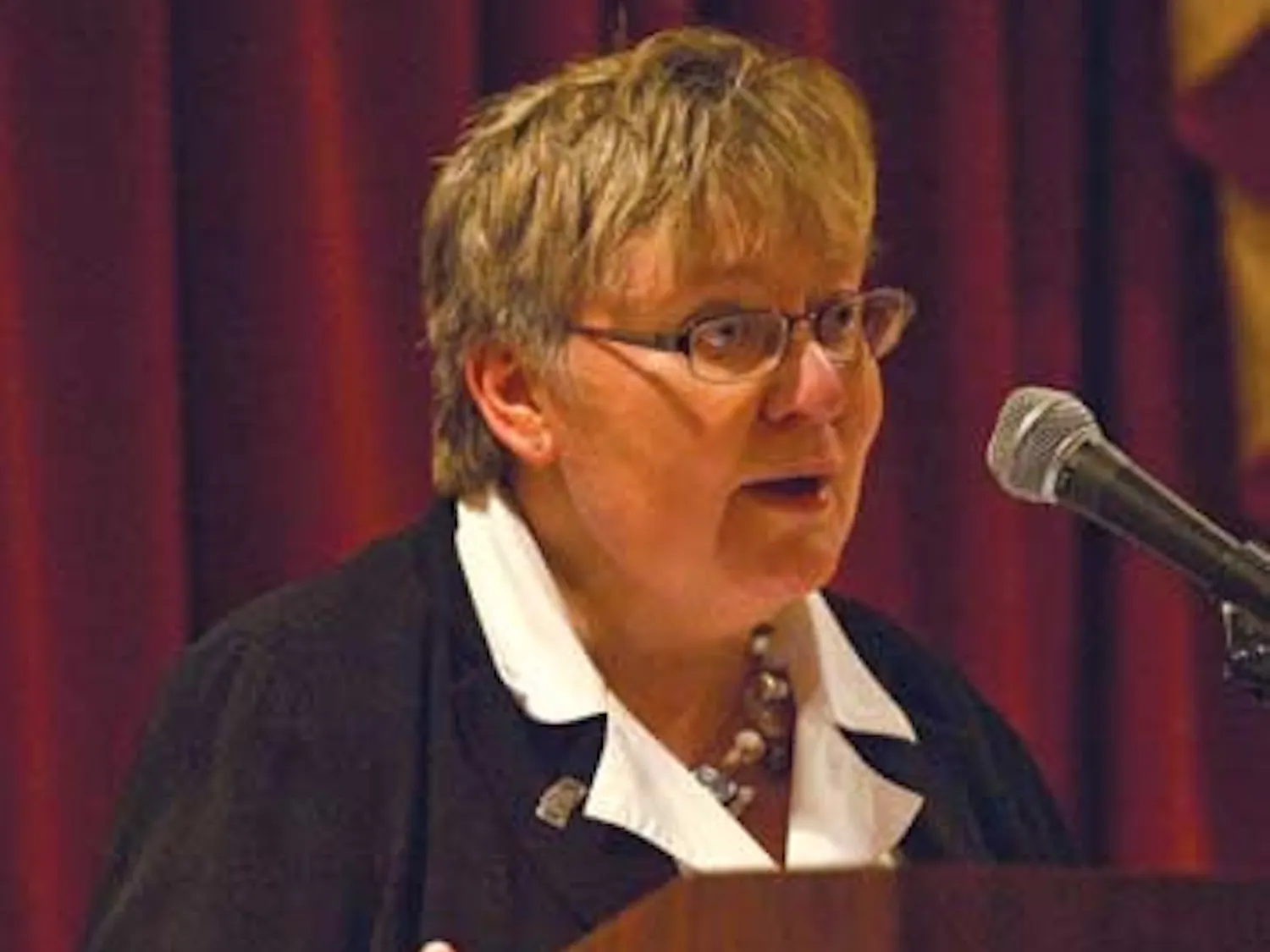 Benoit assuages local businesses' concerns over Q2S