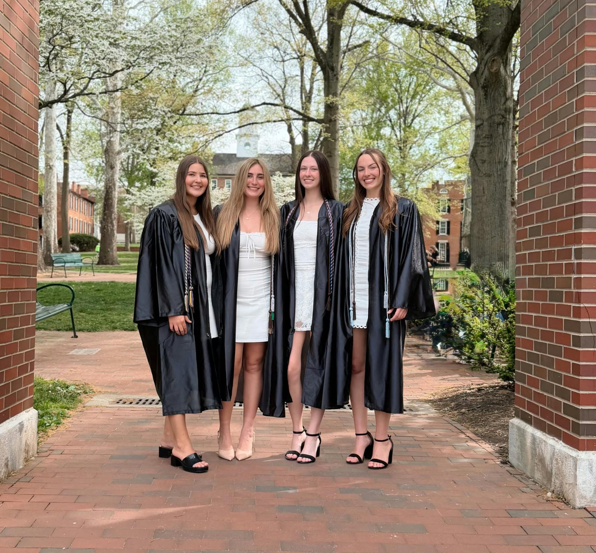 Kyra Dapore Senior Photo