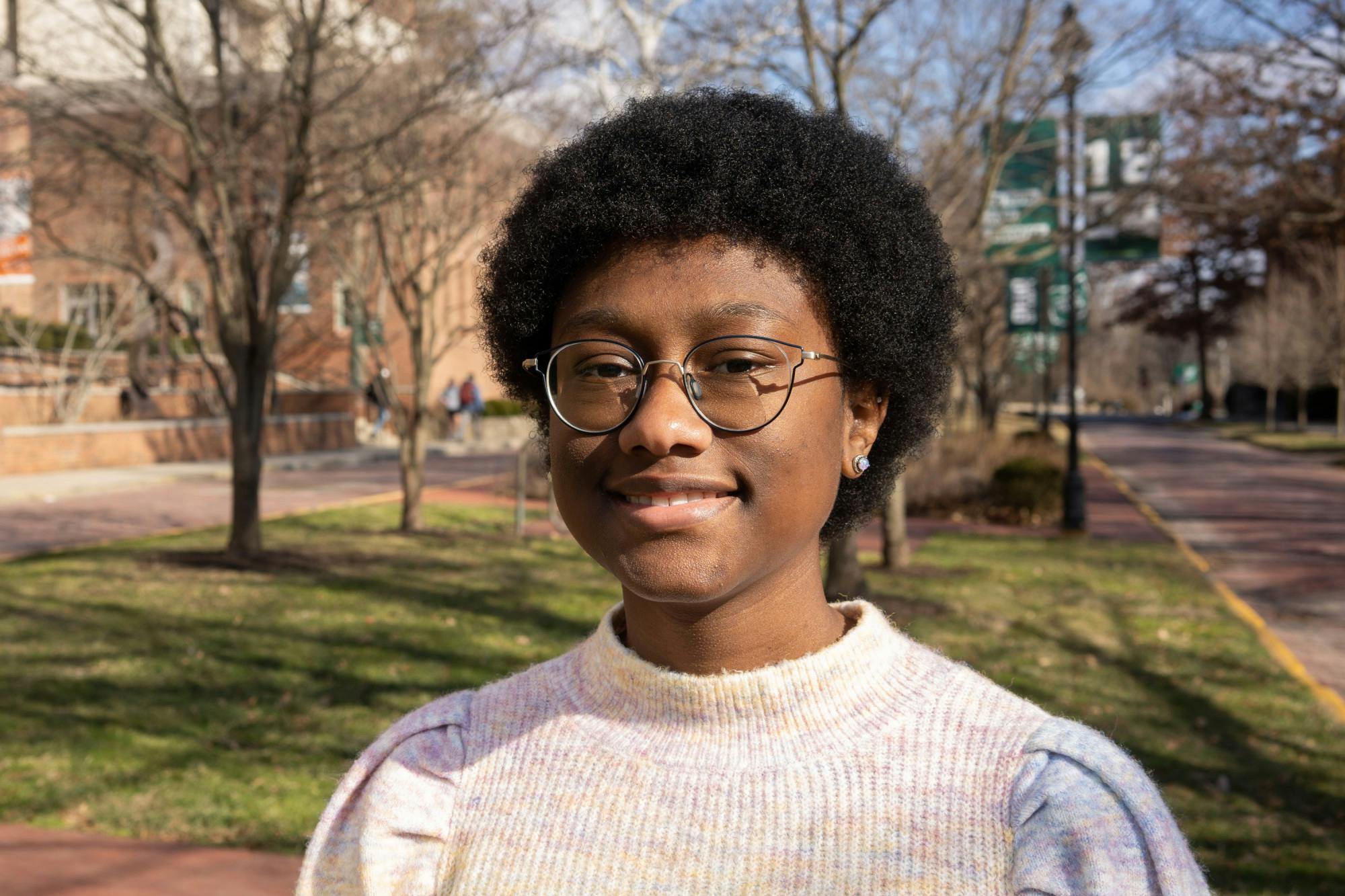 Alesha Davis headshot