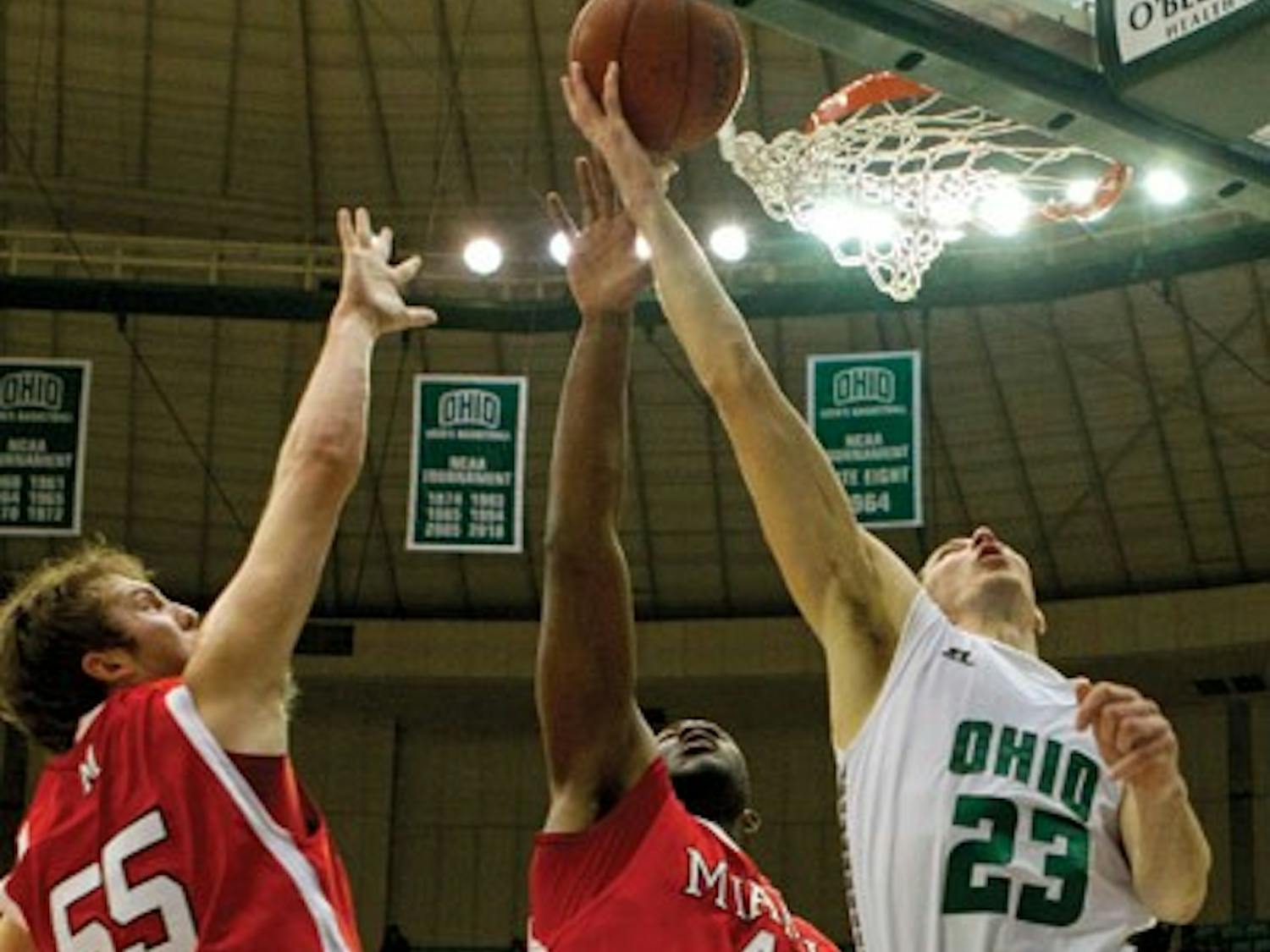 Mens' Basketball: 'Cats' tournament destiny on the line with road game against RedHawks