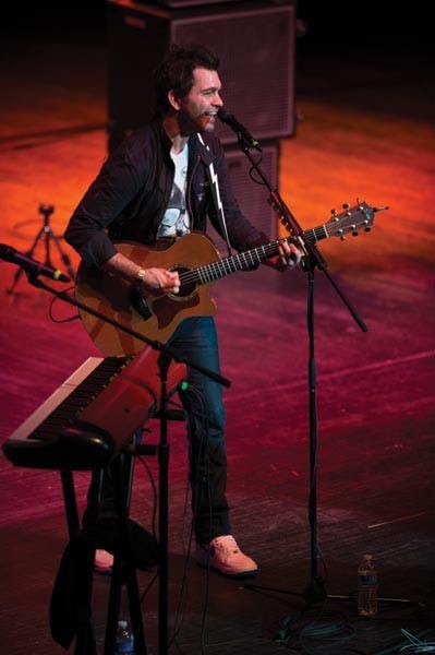 Andy Grammer plays hits, covers and connects with audience at MemAud concert  