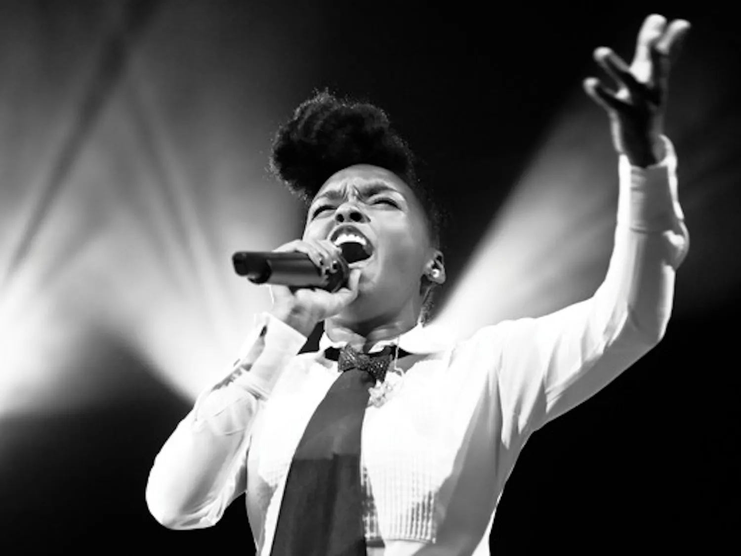 Monae's colorful act transcends black-tie attire