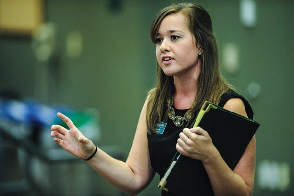 Student Senate: Student trustee defends McDavis' salary increase  