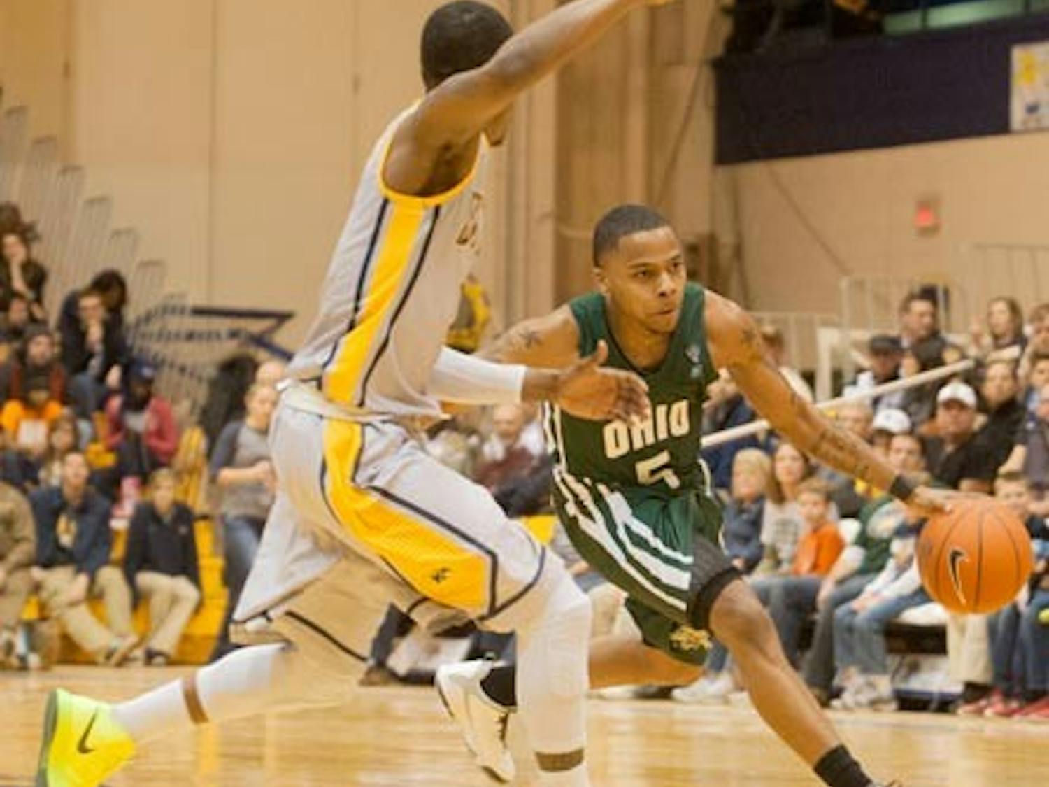 Men's Basketball: Ohio outlasts Kent State in last-second thriller