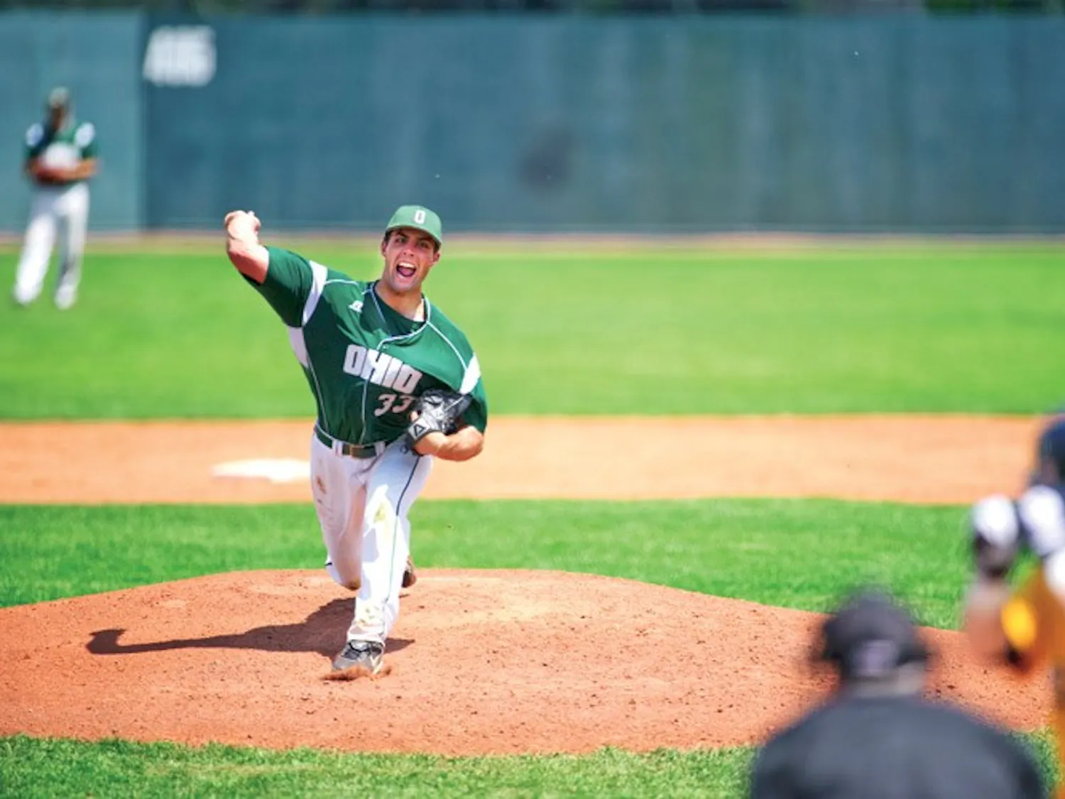 'Cats claw their way back into winner's circle with weekend sweep of Akron