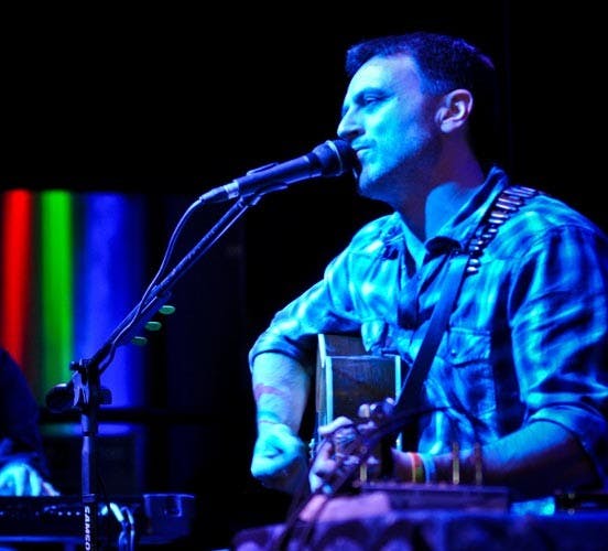 Musical duo brings full-band sound to Jackie O's  