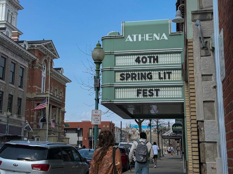 Spring Literary Festival commemorates 40th anniversary - The Post