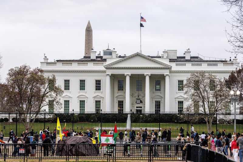 US Headlines: Measles cases on the rise, FBI impersonations