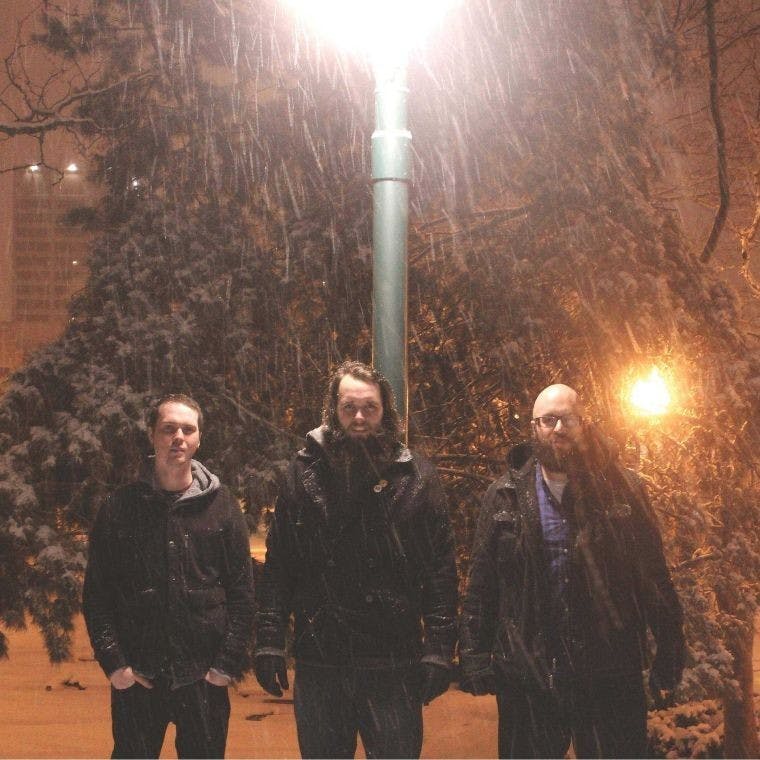 Riley with Hundos, Method Air and Ghost Stories  