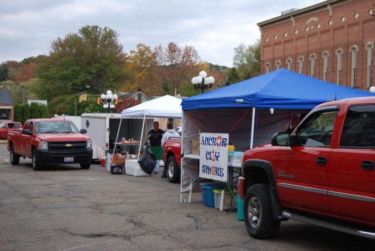 Barbecue competition heats up in Nelsonville  