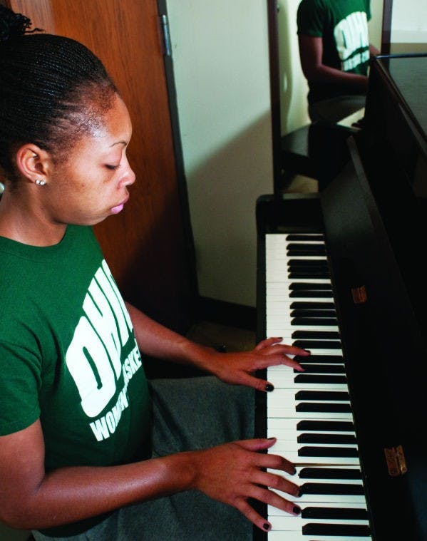 Beats bond family: Ohio player hits all the right keys  