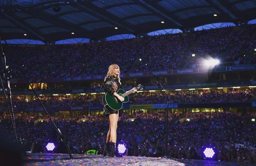 Concert Review Taylor Swift enchants crowd with Ohio Stadium’s largest