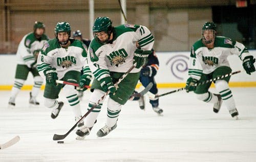 Hockey: 'Cats chasing crown in Chi-town trip  