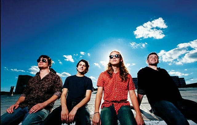 Love Alive  