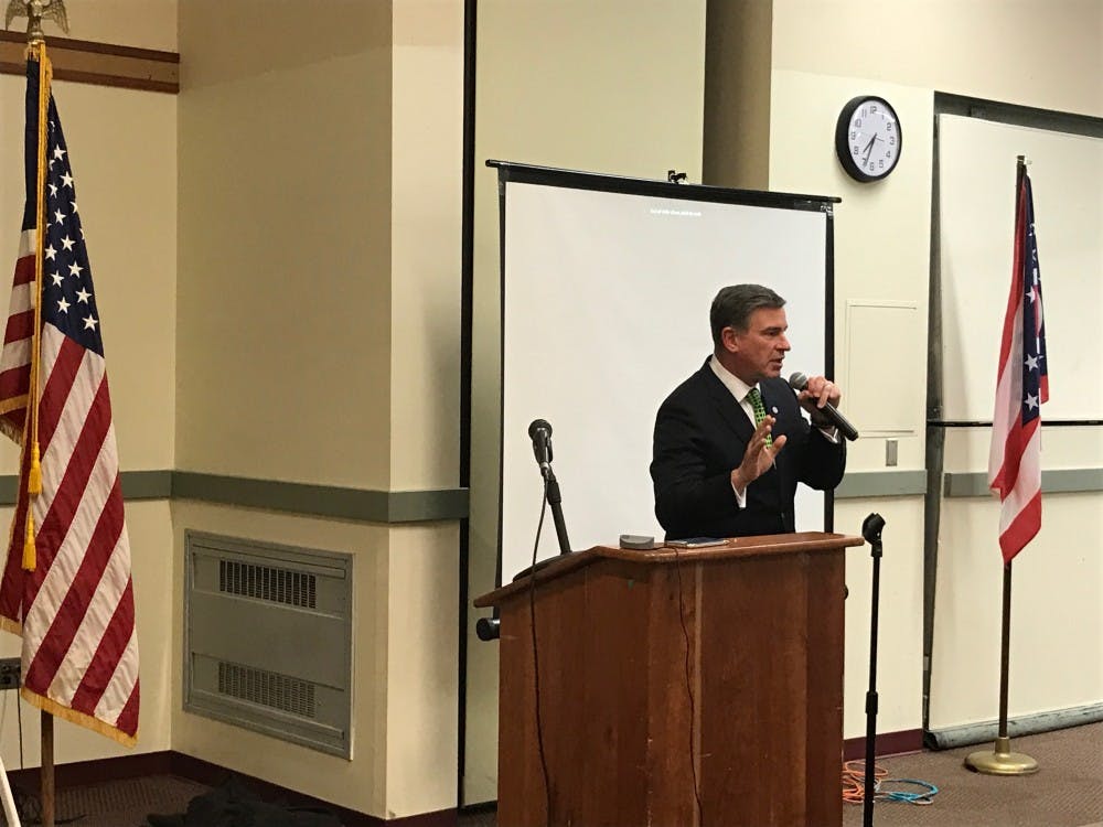 Athens Mayor Steve Patterson address&nbsp;citizens at a public forum Tuesday, Jan 24.