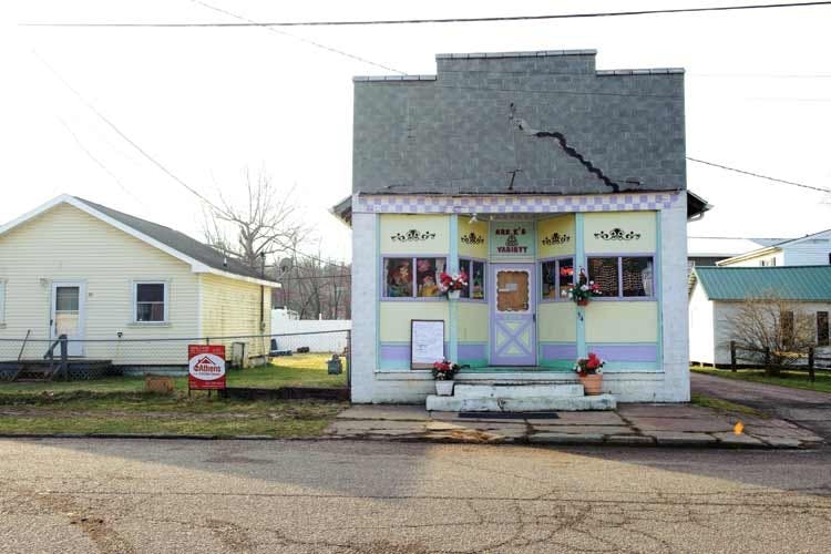 Lack of funds makes Trimble life tough  