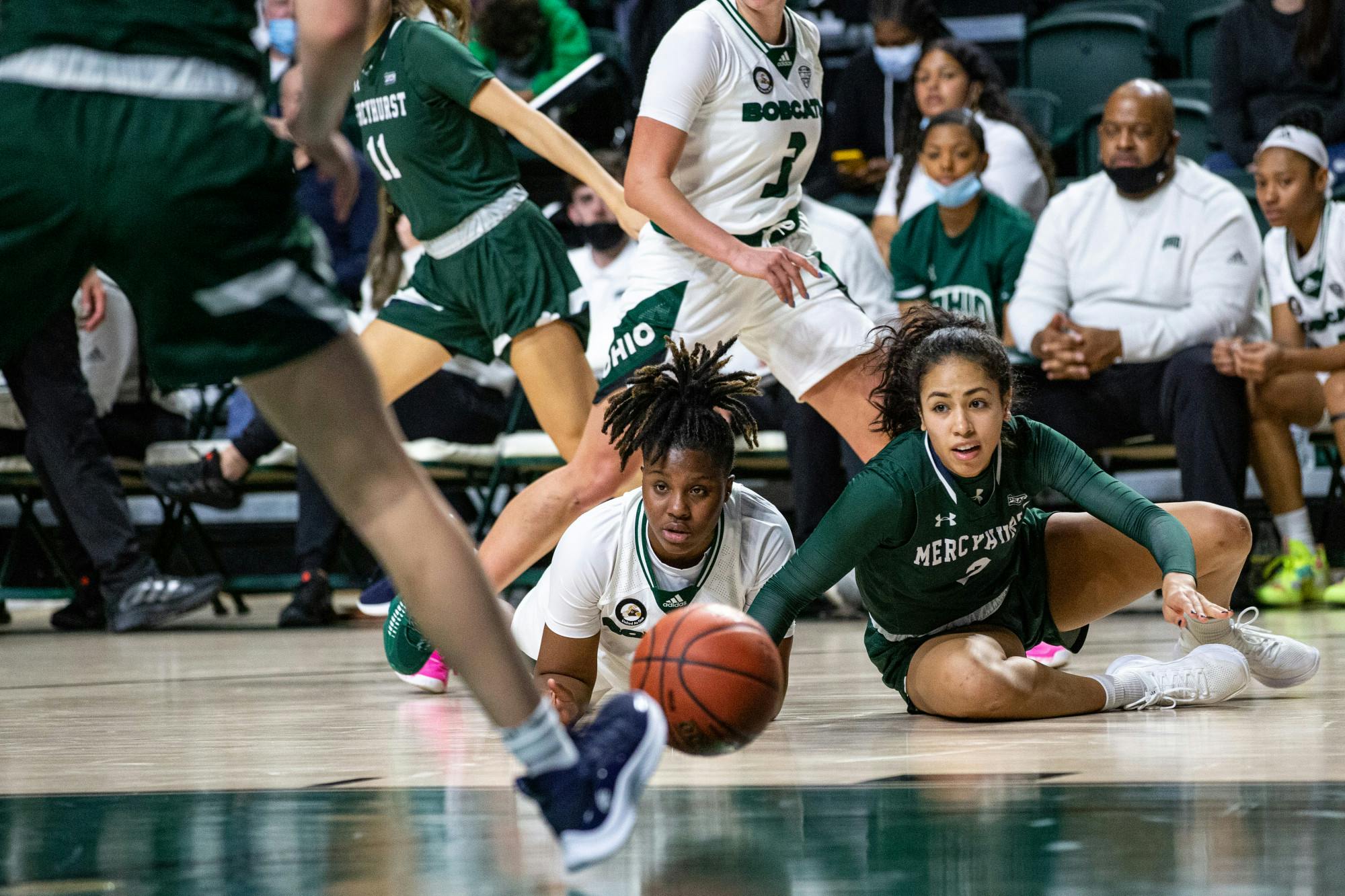 WomensBBall vs Mercyhurst_Jarrold-Grapes