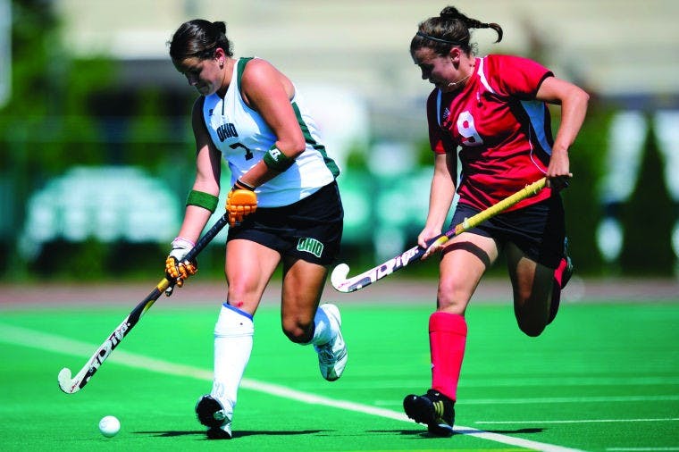 Field Hockey: Nationally ranked 'Cats fall in weekend matches  