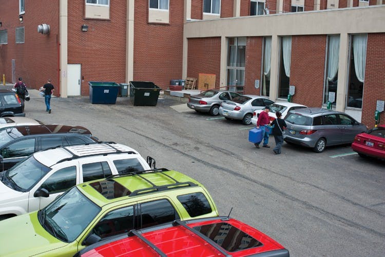 OU reinstitutes free loading zone for Bromley  