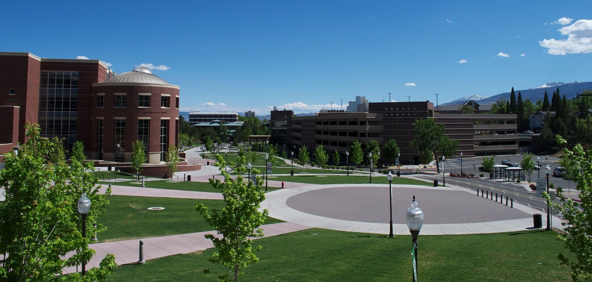 2560px-UNR_Campus_North120520.jpg