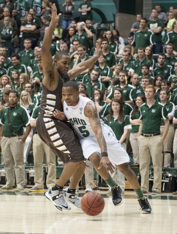 Men's Basketball: Bobcats remain perfect in battle with the Bonnies  