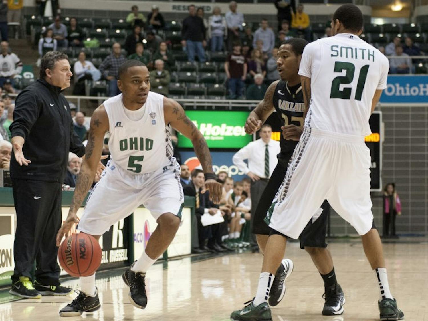 Basketball Notebook: Bobcats blow out Marshall to close early non-conference slate
