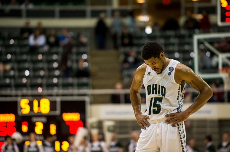 Men's Basketball: Broncos sweep Bobcats  