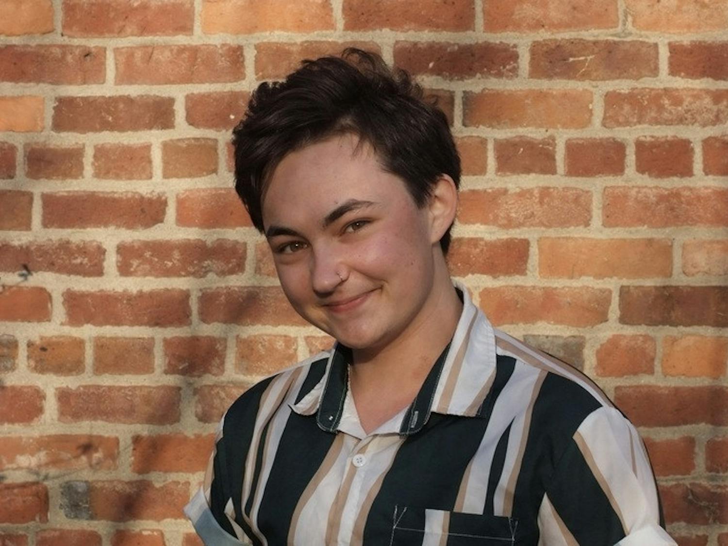 Jamie Miller headshot