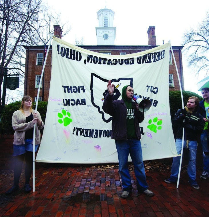 Students take stance on bill  