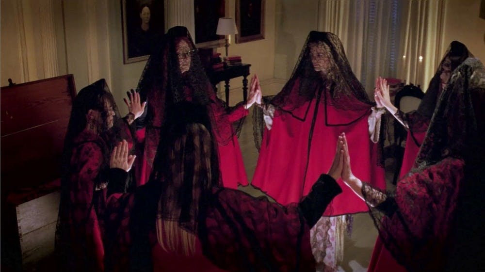 TV: In ‘American Horror Story,’ tensions come to a head  