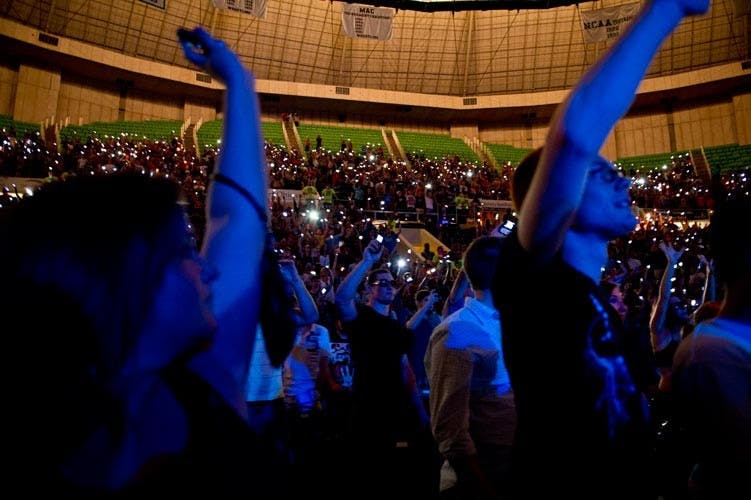 Student Senate wants to book a big-name musical act and bring back the Convo Concert in spring  