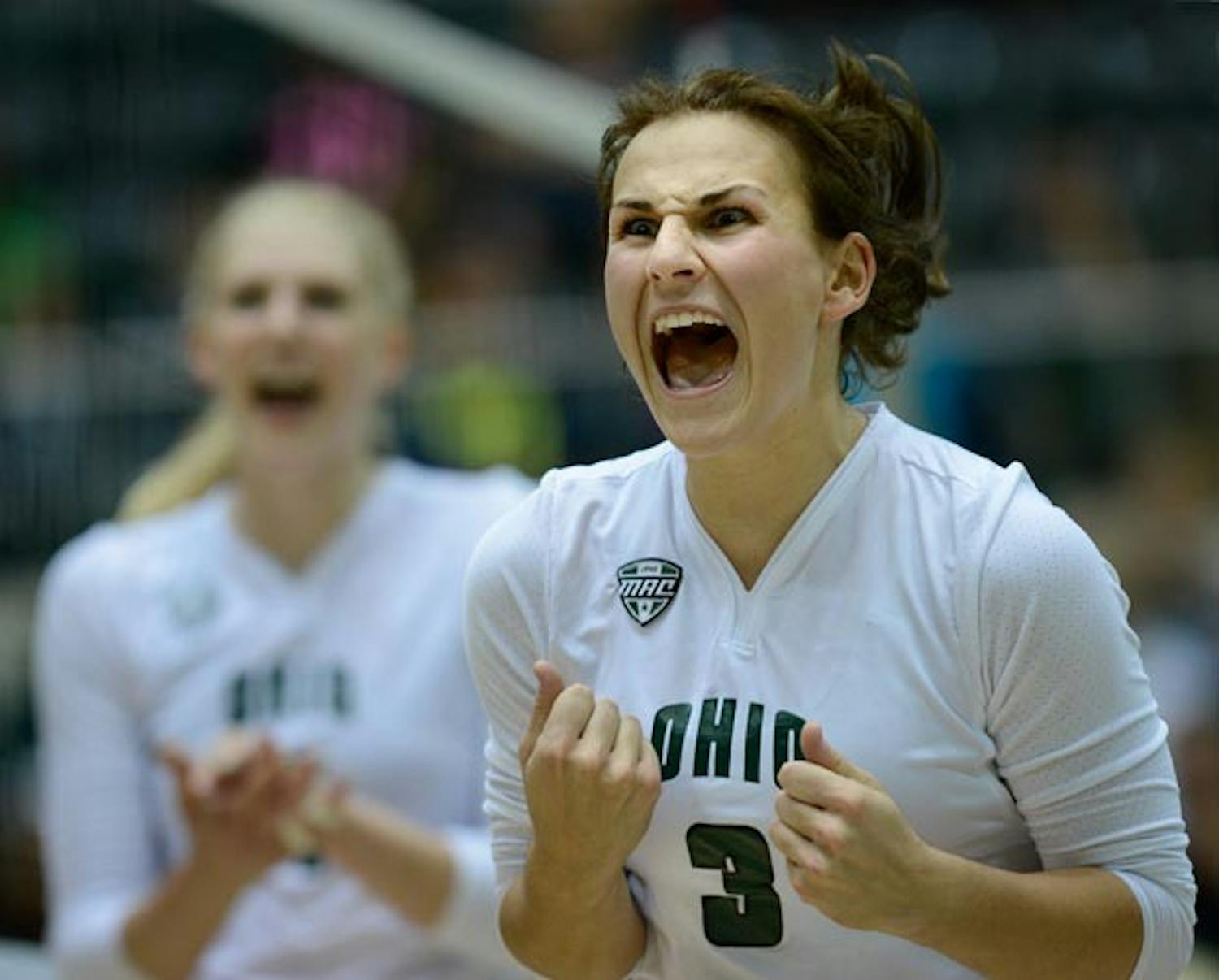 Volleyball: Ohio drops first MAC match  