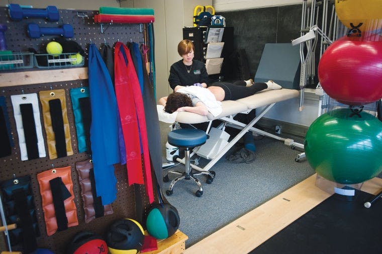 SHAPe Clinic tends to performing artists' injuries  