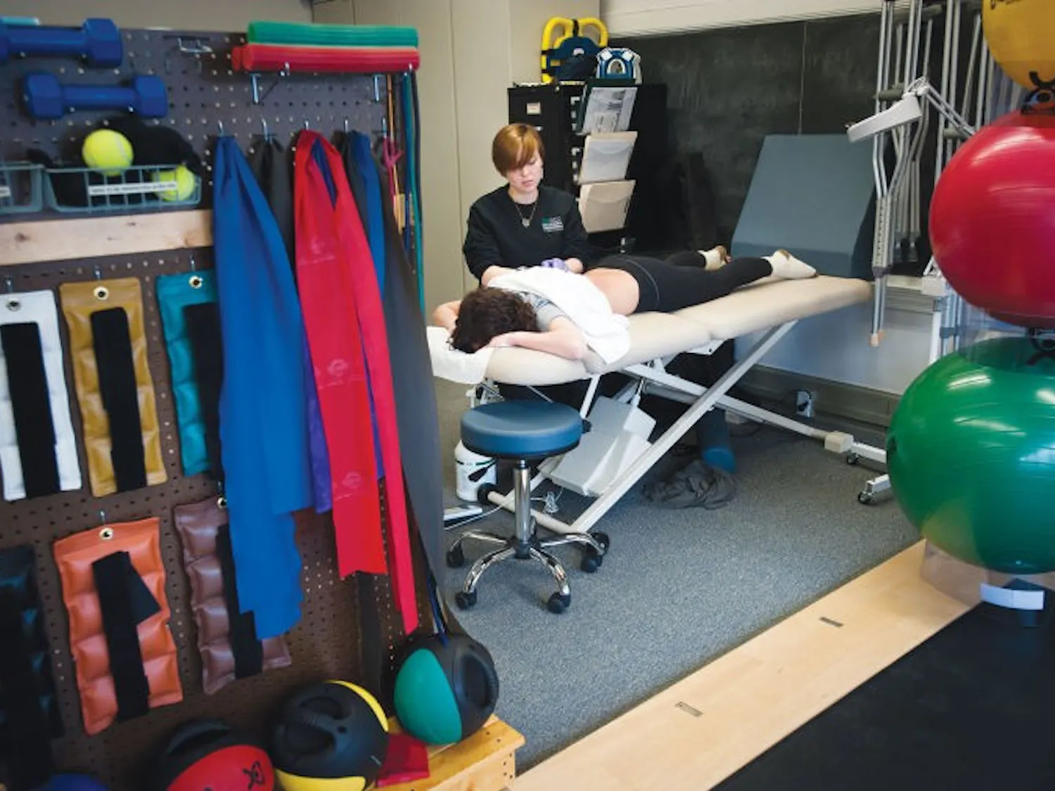 SHAPe Clinic tends to performing artists' injuries