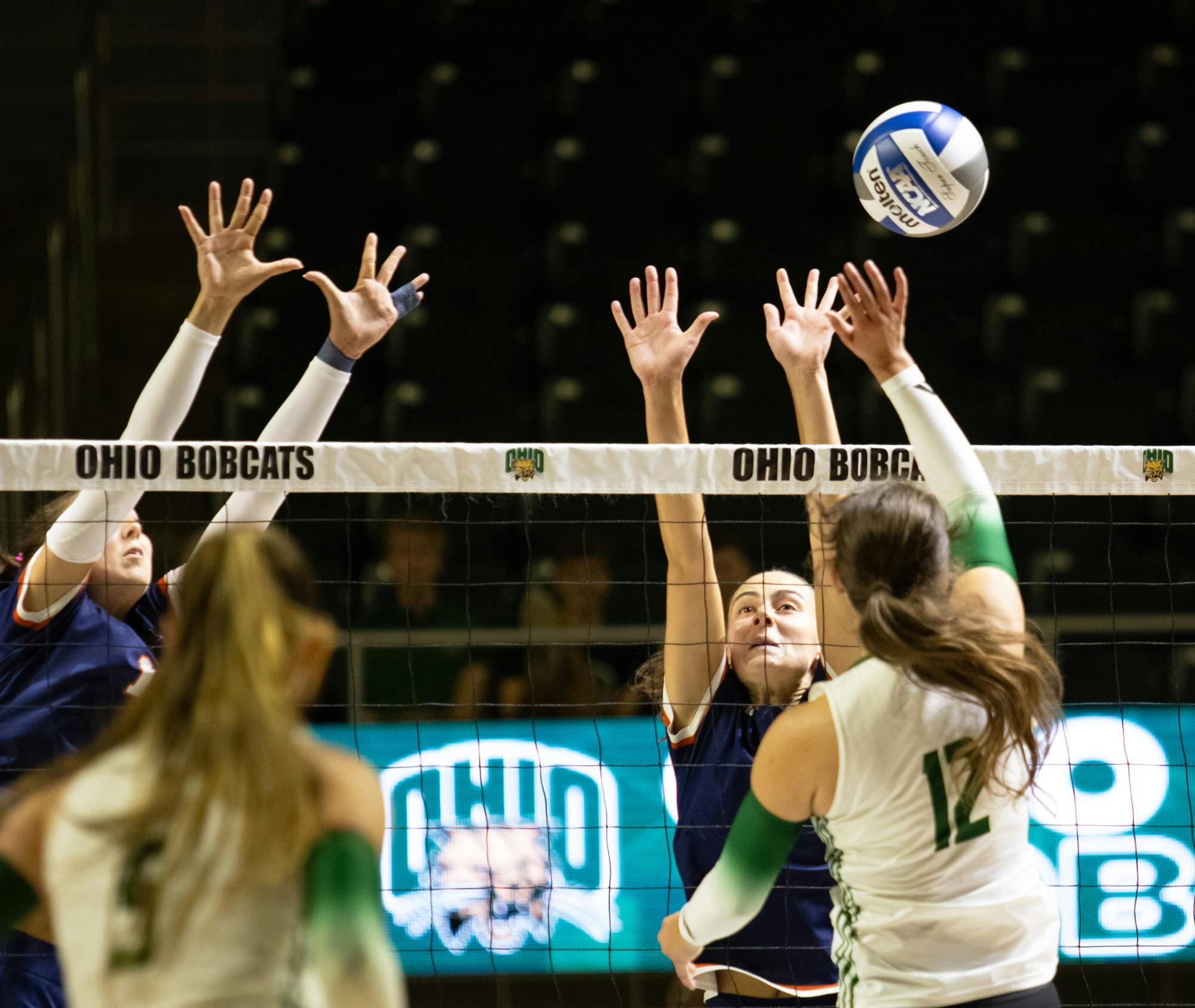 VolleyballOhioBucknell829_White.jpg