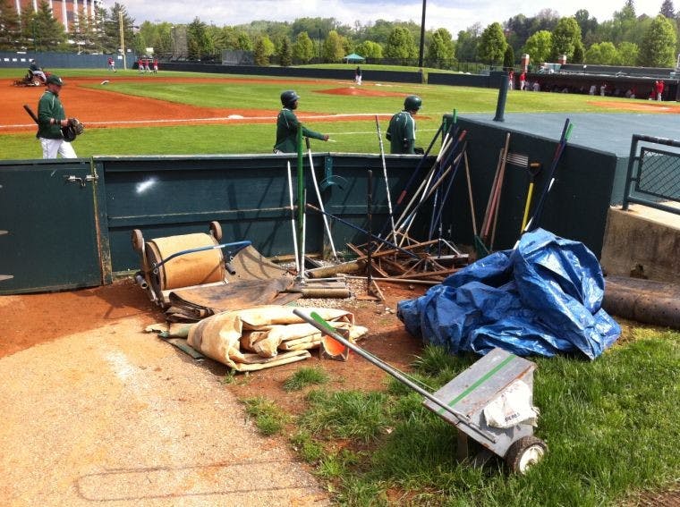 'Hot tub kid' endorses yOU  