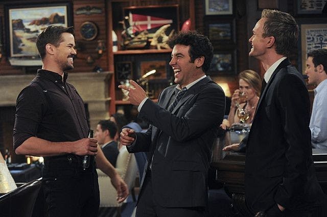 TV: ‘How I Met Your Mother’ brings back its “bass player”  