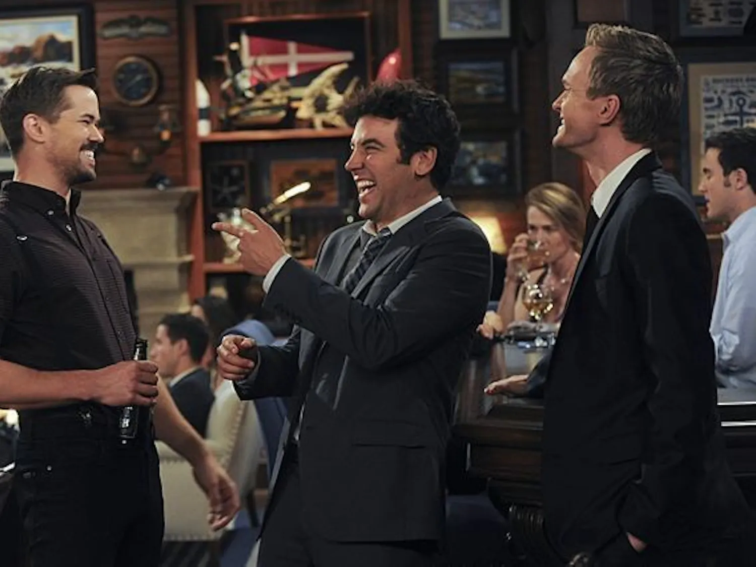 TV: ‘How I Met Your Mother’ brings back its “bass player”