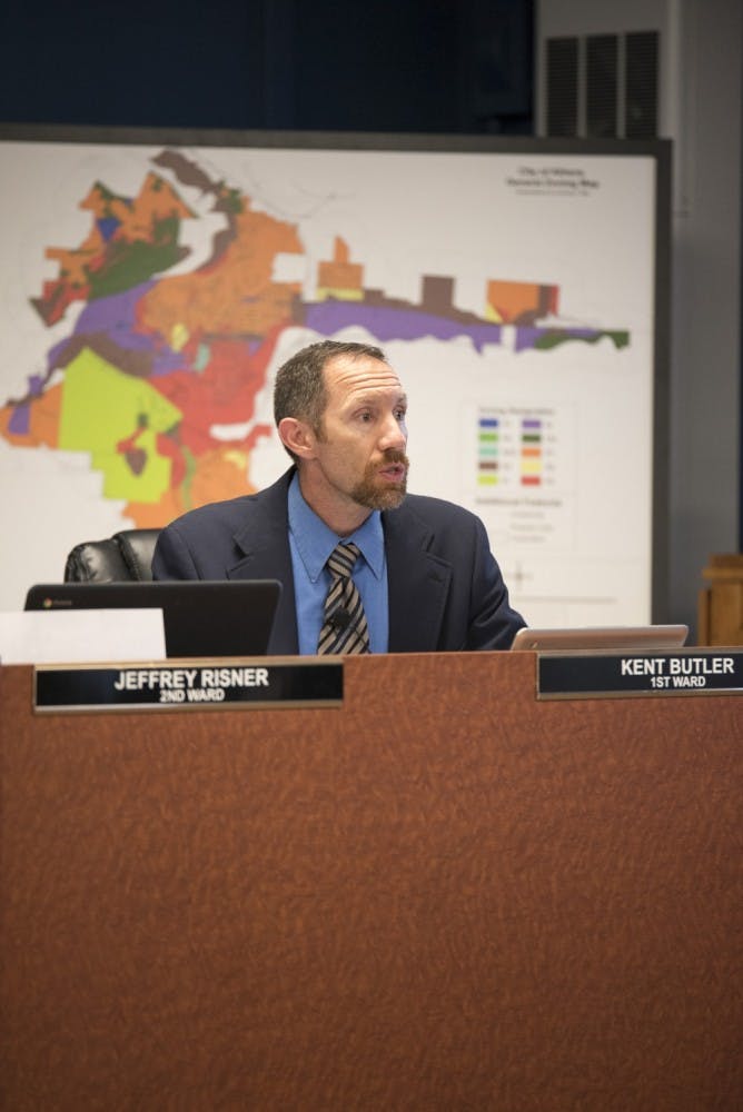 15561_citycouncelmeeting7f (1).jpg