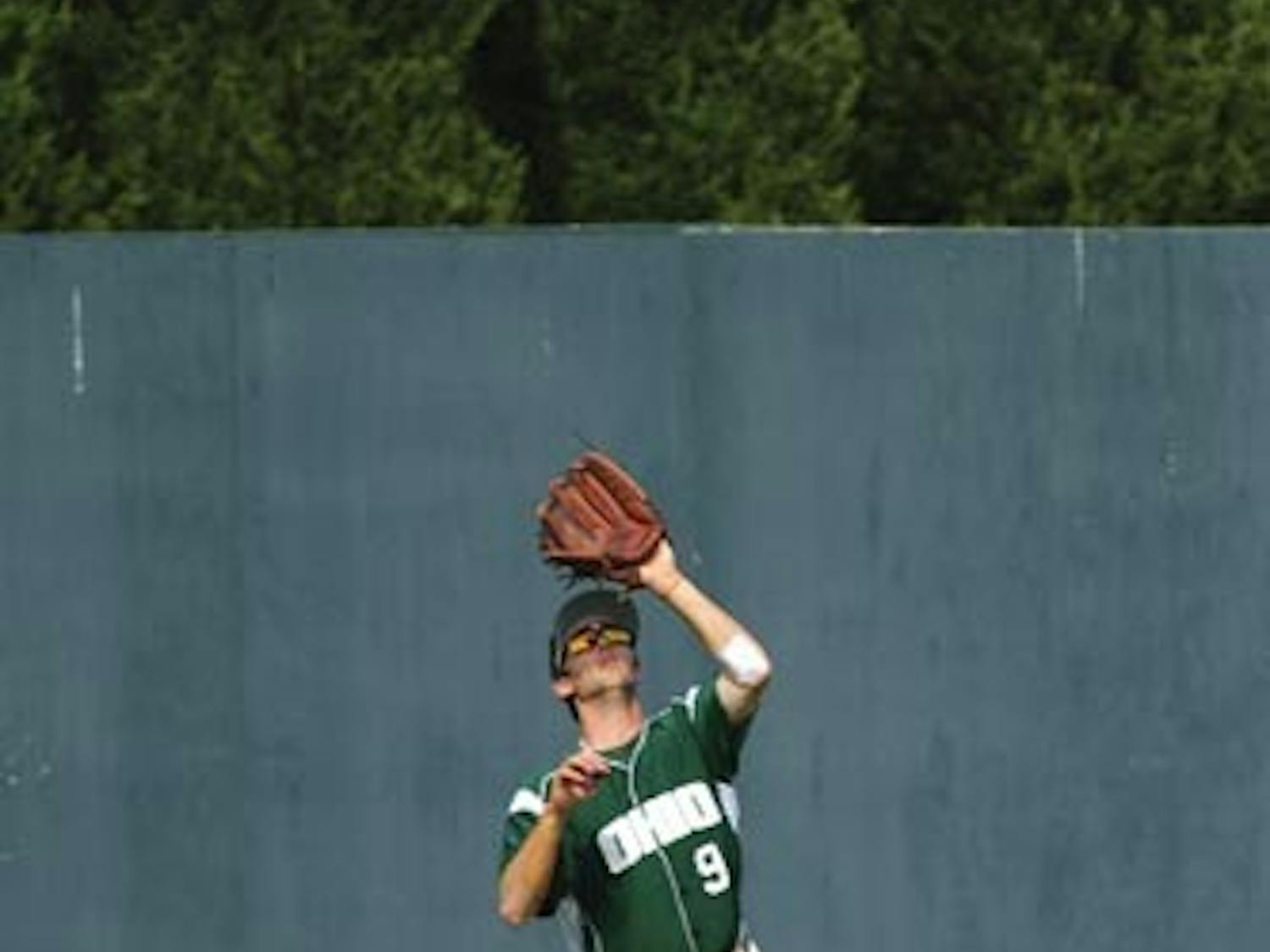 Baseball: Bobcats score 5 late for win