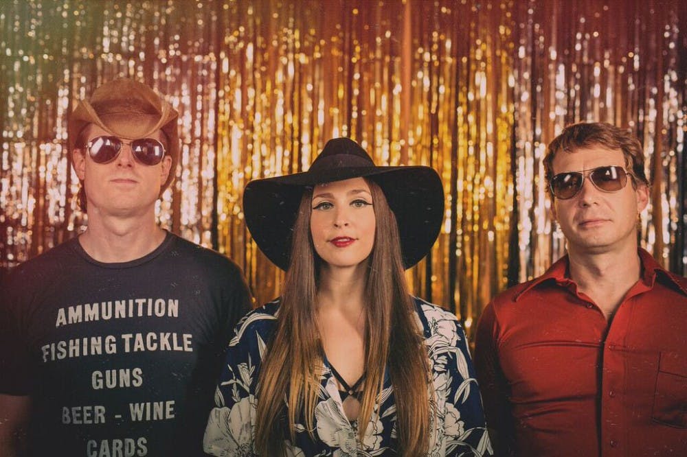 Angela Perley & The Howlin' Moons  