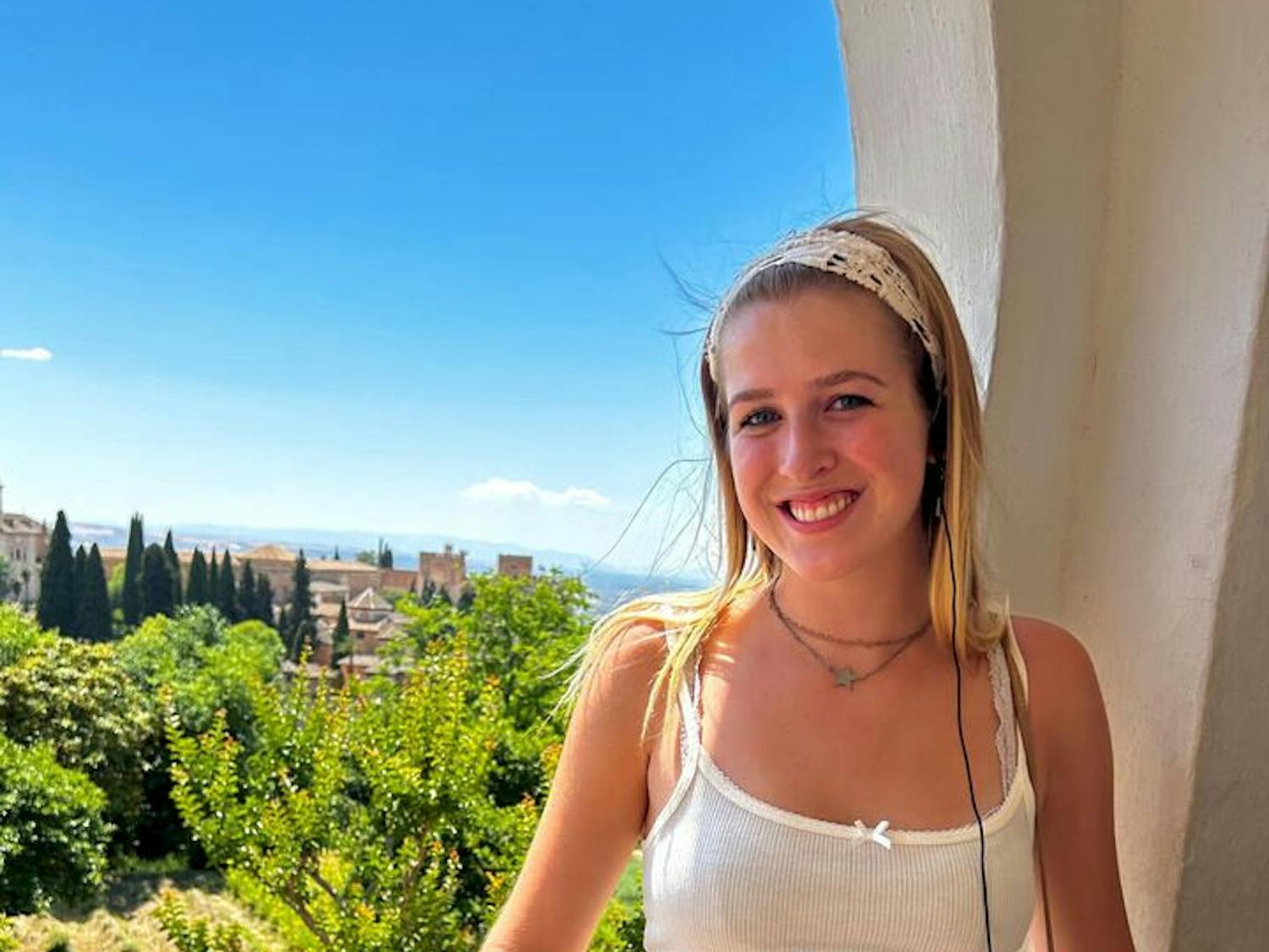 LIBBY EVANS UPDATED HEADSHOT.jpg