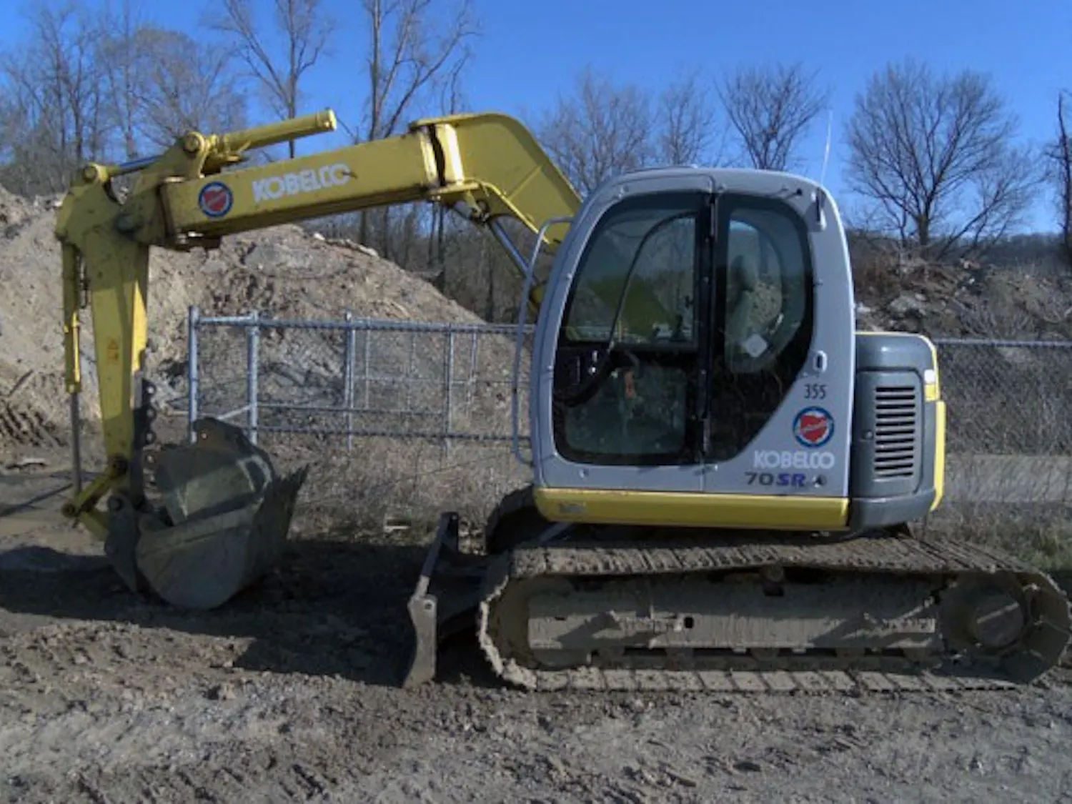 City looks to purchase $65,000 construction vehicle