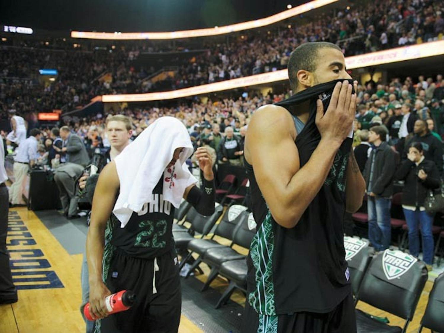 Men's Basketball: Legacy Letdown