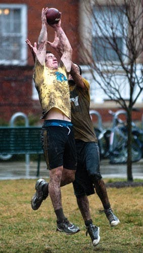 Gunman threat closes campus  