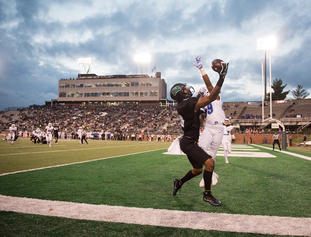 Catch Football vs Buffalo