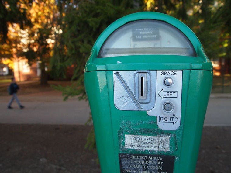 Student Senate pays it forward, excites drivers who couldn't make it back to the meter in time  