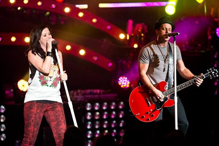 Thompson Square plays heartfelt country for enthusiastic crowd  