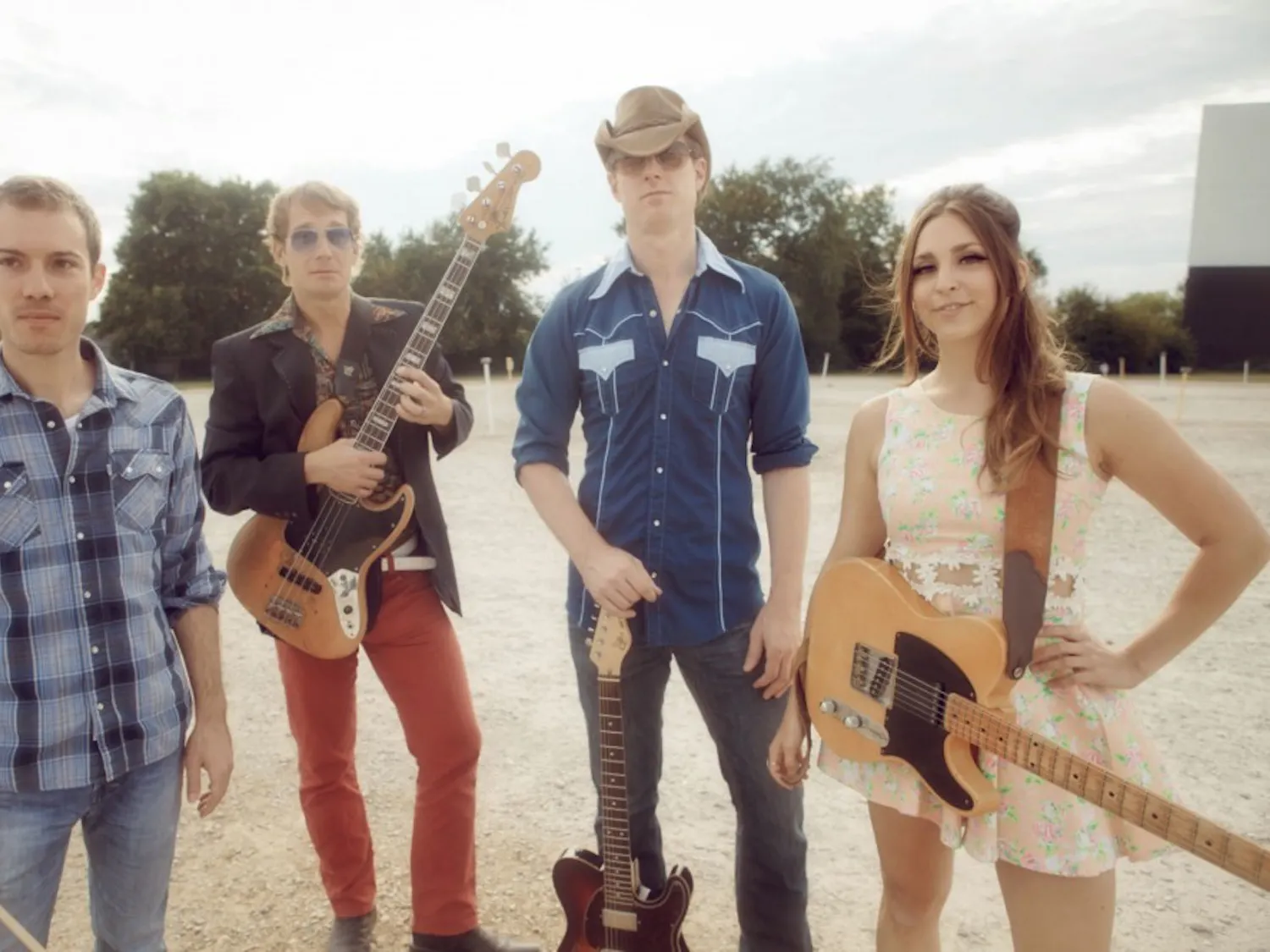 Angela Perley & The Howlin’ Moons